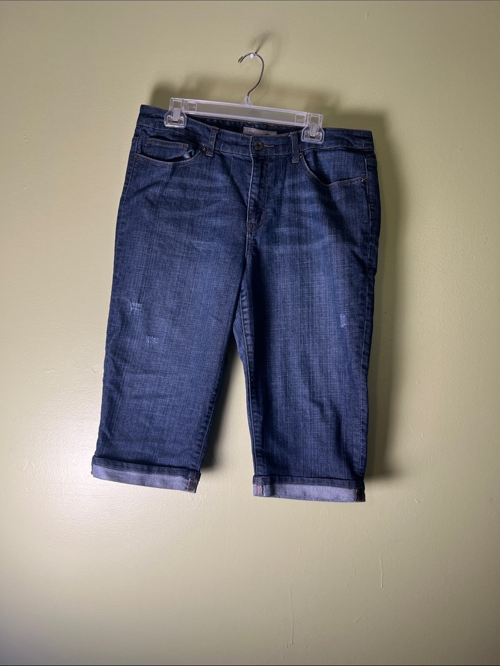 Chico's Dark Blue Denim Capri Pants